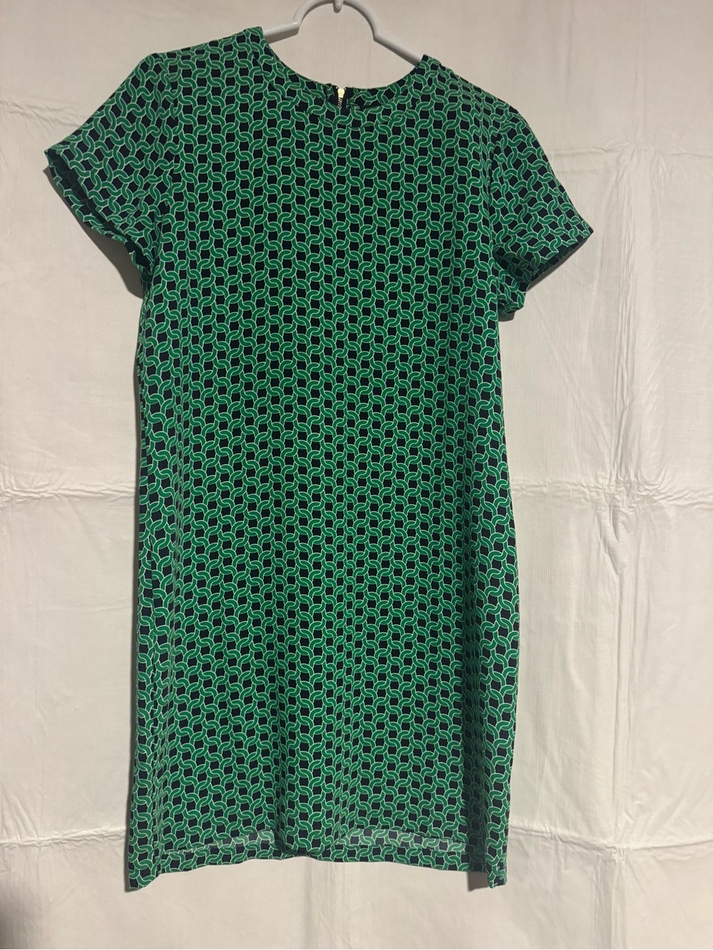 Adrienne Vittadini Green and Black Geometric Short Sleeve Shift Dress